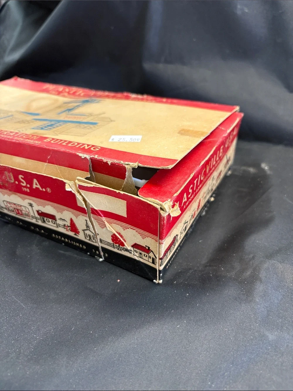 Plasticville Airport Administration Building - Red and Tan.  0275
